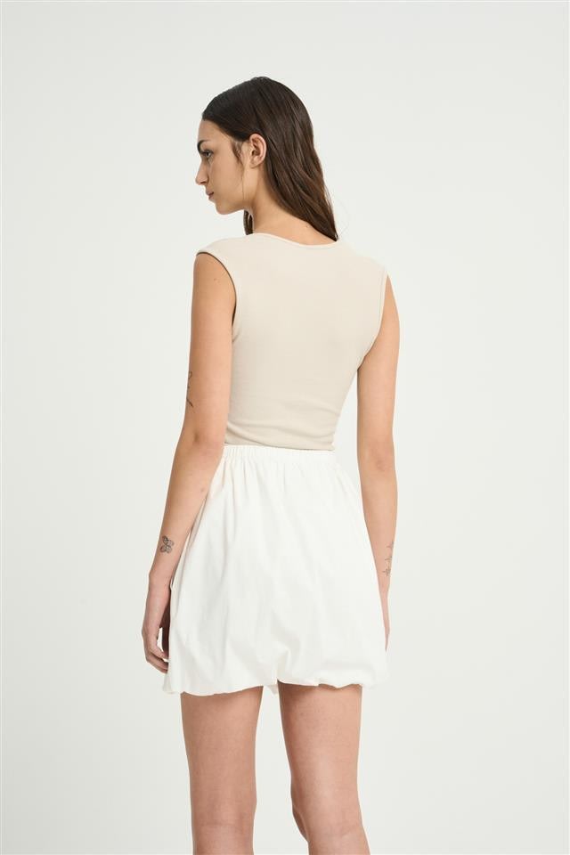 MUSCULOSA AINE